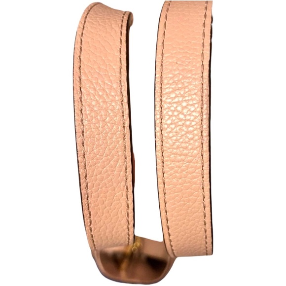 Michael Kors Mercer Huge Chain Tote - Picture 4 of 11